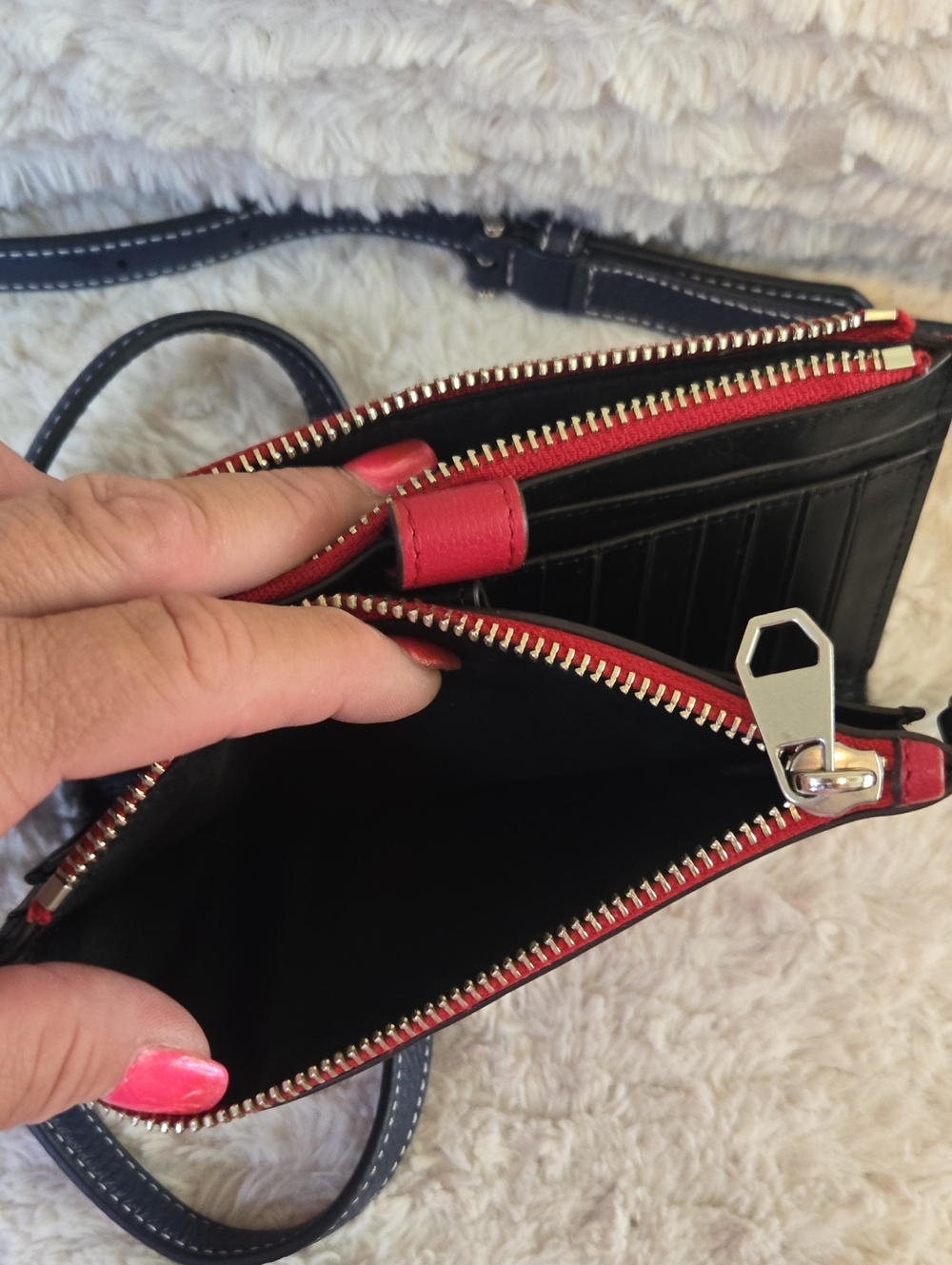 Rebecca Minkoff Red Crossbody Wallet - Picture 8 of 10